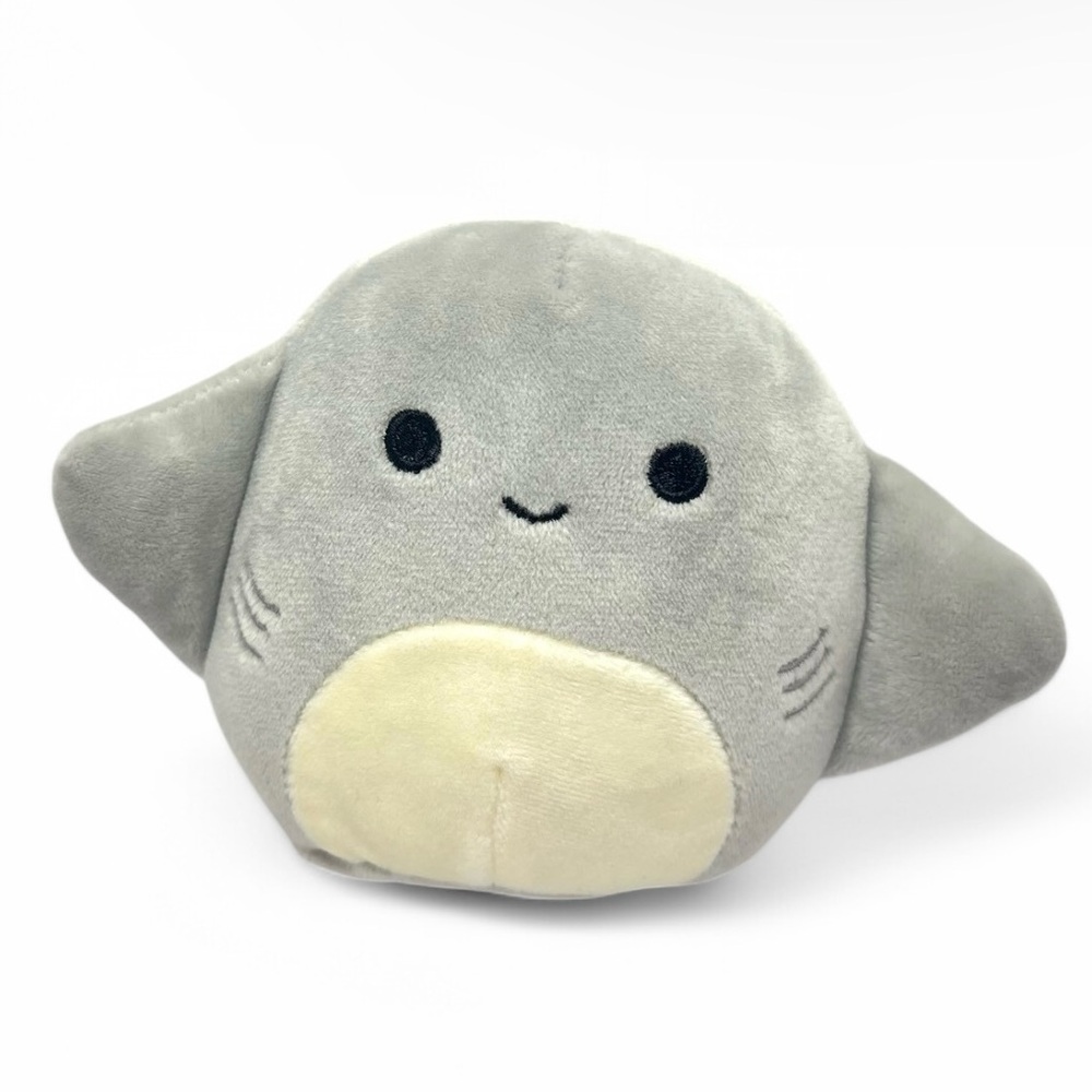 Maggie The Stingray Mystery Capsule Squishmallow 4” HTF Plush Toy Stuffed Animal
